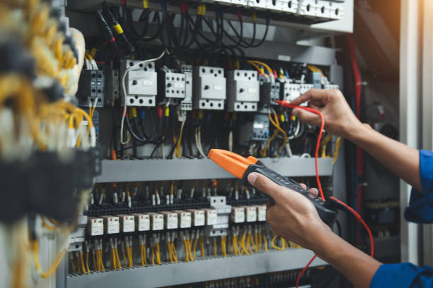 Best Local Electrician Companies  in Clyde Hill, WA